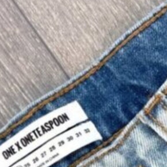 Free People One Teaspoon Awesome Baggies Jeans Straight leg Frayed Light Wash - Picture 6 of 15